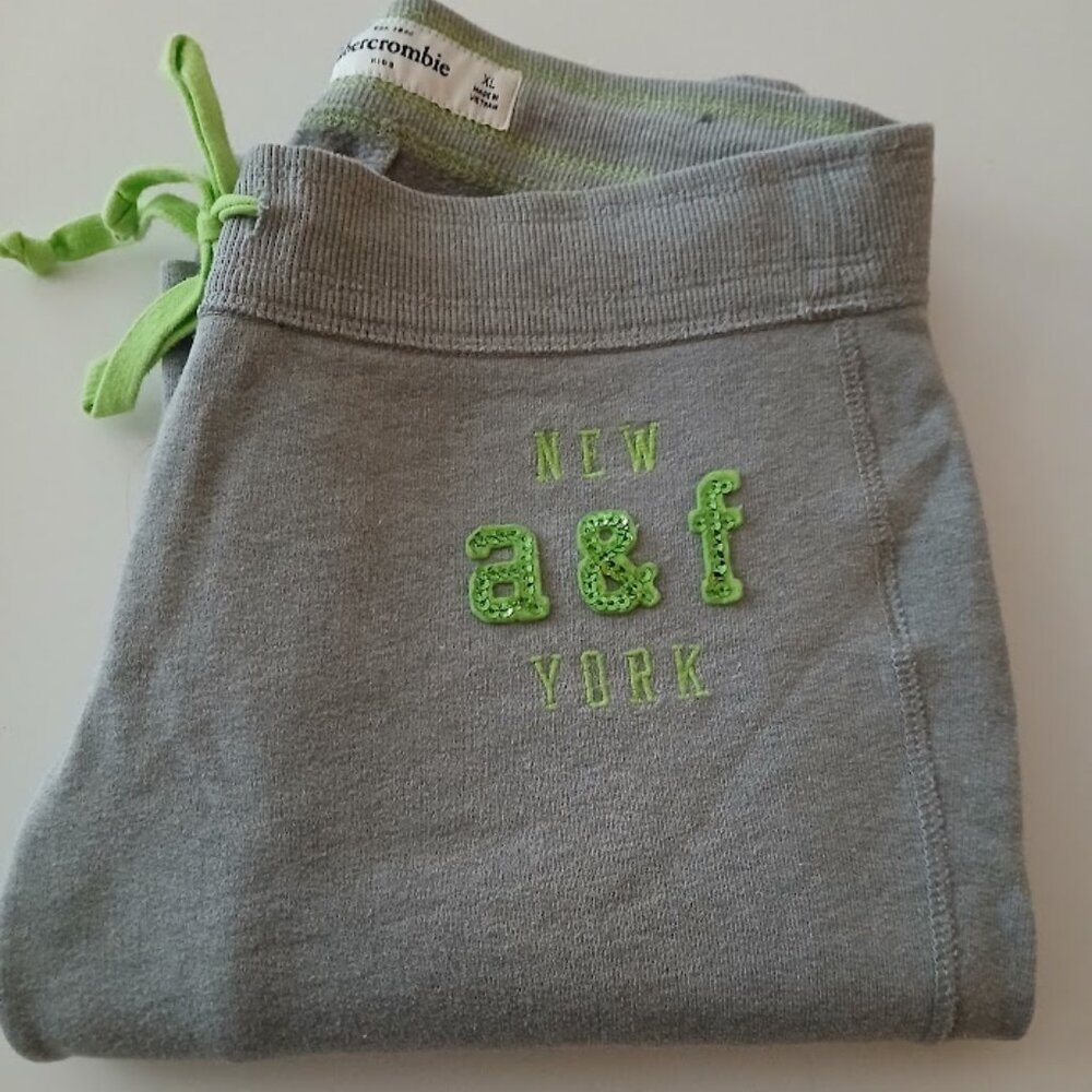 Abercrombie Kids Sweatpants XL - grey with green accent